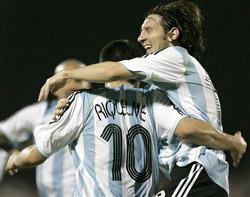 Foto Juan Roman Riquelme Argentina Inicia La Defensa Del Oro Olimpico
