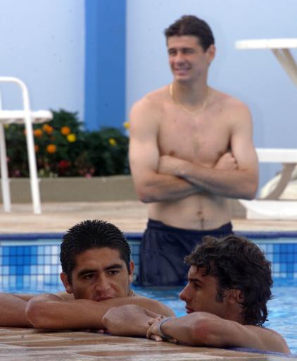 Foto Juan Roman Riquelme con Aimar y Bizarri
