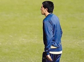Foto Juan Roman Riquelme Con Fiebre Y Vomitos Provoca Interrogantes En Ischia