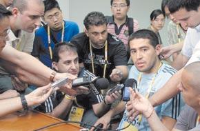 Foto Juan Roman Riquelme Messi Y Todo Ok