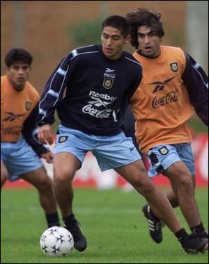 Foto Juan Roman Riquelme entrenando con Argentina