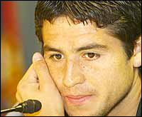 Foto Juan Roman Riquelme en rueda de prensa
