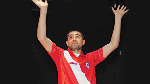 Biografía de Riquelme en Argentinos Juniors