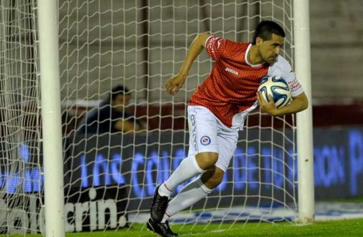 A falta de una fecha, arde la B Nacional