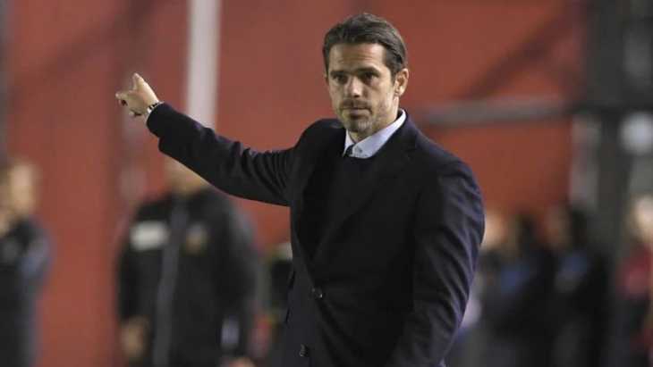 A horas de firmar con Boca, Gago llamó a un enemigo de Messi