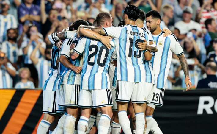 A la espera de Leandro Paredes, cómo formaría Argentina ante Austria