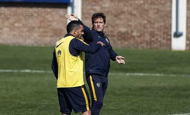 “A Tevez no le salen las cosas y está molesto consigo mismo”