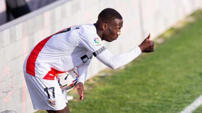 Acuerdo total de Boca para la llegada de Luis Advíncula