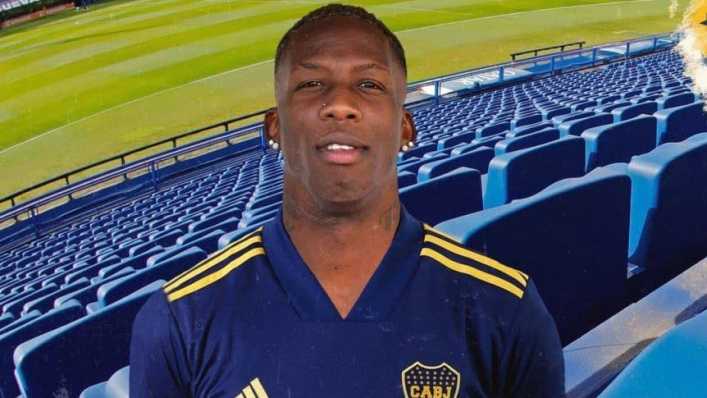 Advíncula fue presentado, viaja a Córdoba y ¿juega con River?