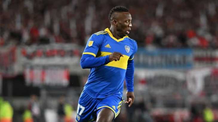 Advíncula regresó a la convocatoria para duelo ante Nacional por octavos de Copa Libertadores