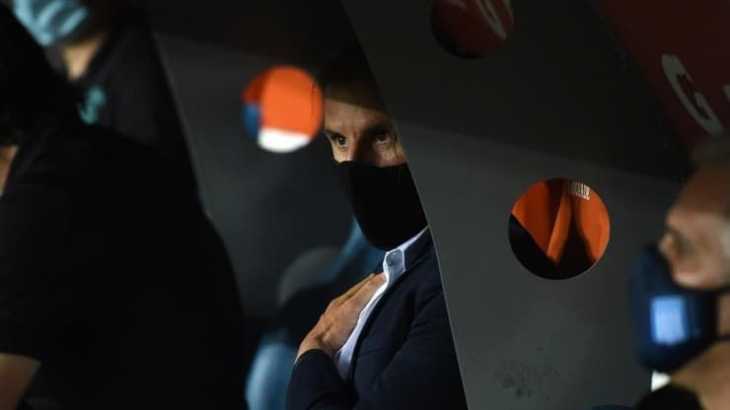 ¿Ahora sí? El DT apuntado por Riquelme renunció a su cargo y ¿se acerca a Boca?