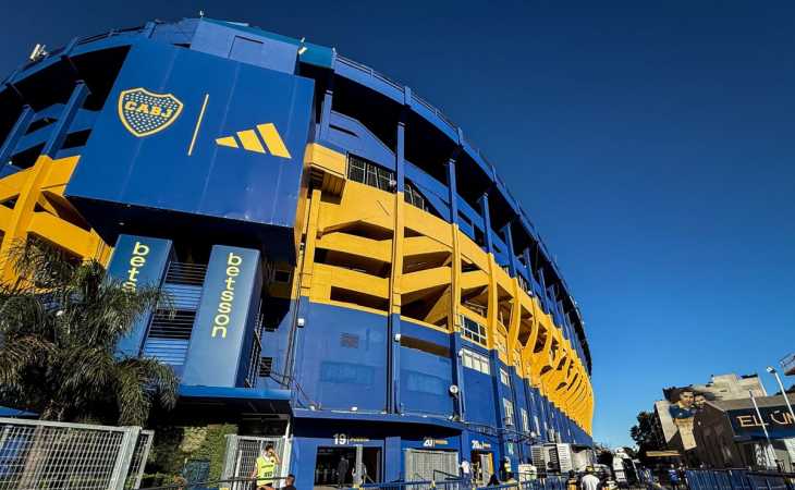 Airbag visitó La Bombonera y sueña con hacer un recital en el estadio: “Lo imaginamos”