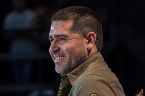 Alerta por detección de más de 30 contagios donde se crió Riquelme