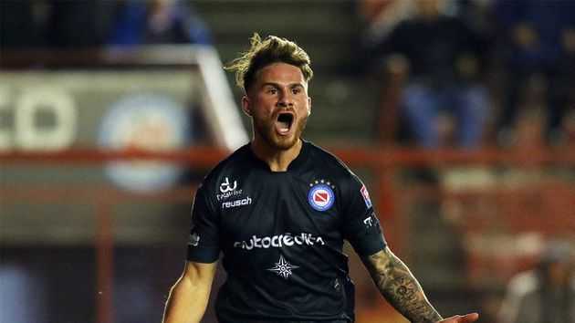 Alexis Mac Allister, posible sustituto de Edwin Cardona