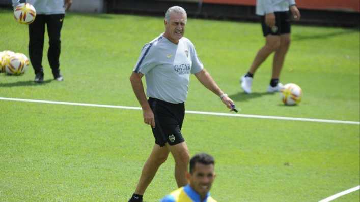 Alfaro prepara varios cambios en Boca para visitar a Defensa y Justicia