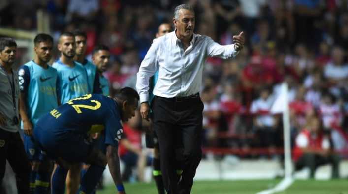 Alfaro solo tiene clara la delantera para el debut en la Libertadores