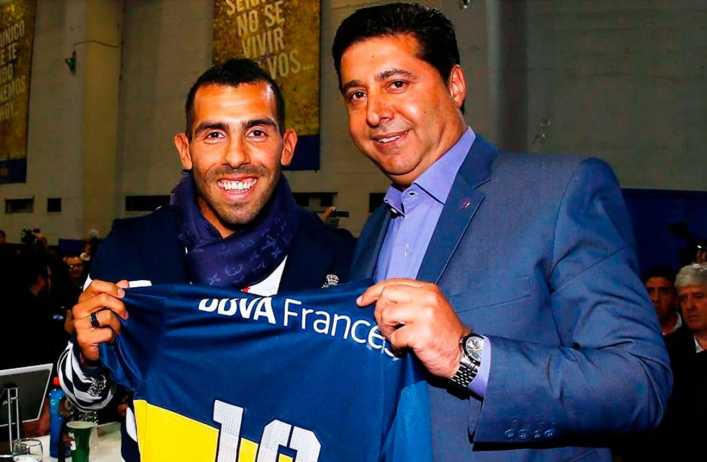 Angelici y Guillermo se reunieron para hablar de Tevez