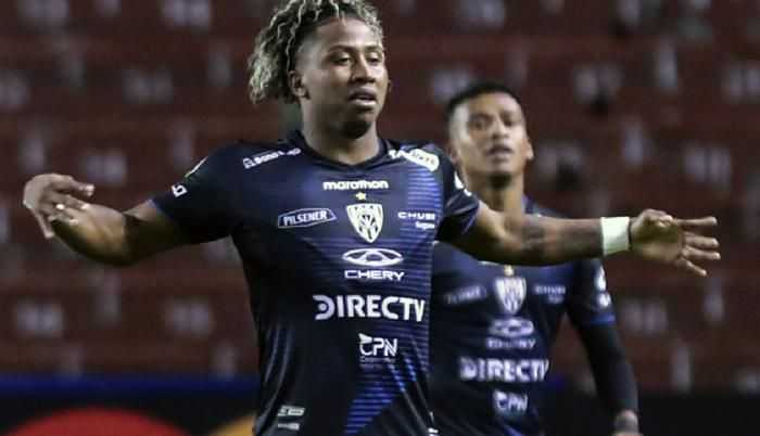 Angelo Preciado está más cerca de Boca Juniors