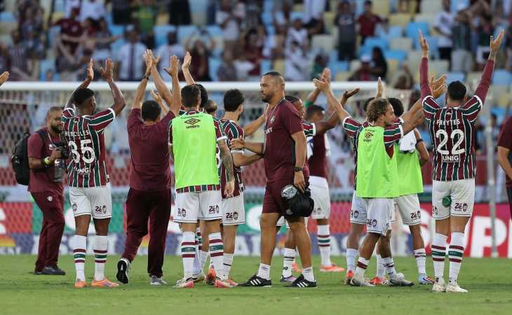 Ante la posible caída de Hinestroza, Kevin Serna fue ofrecido a Boca