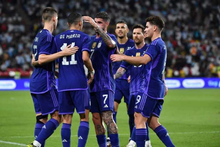 Argentina se luce ante Emiratos Árabes Unidos y llega como candidato