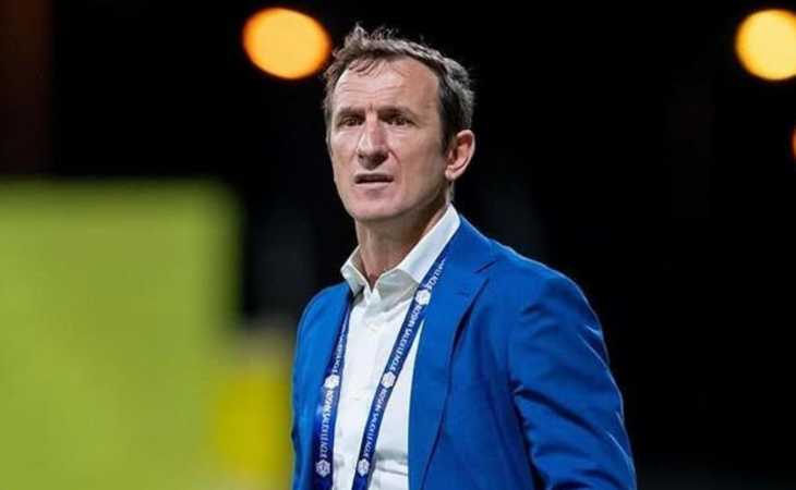 Arruabarrena definió que Adam Bareiro será el delantero centro de Boca en el inicio de su ciclo