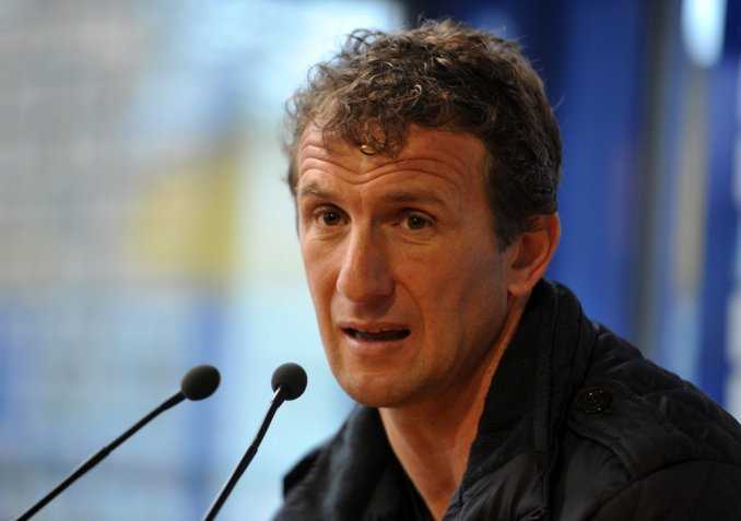 Arruabarrena habló de la realidad del Xeneixe en el Torneo, la Copa y de Juan Román Riquelme