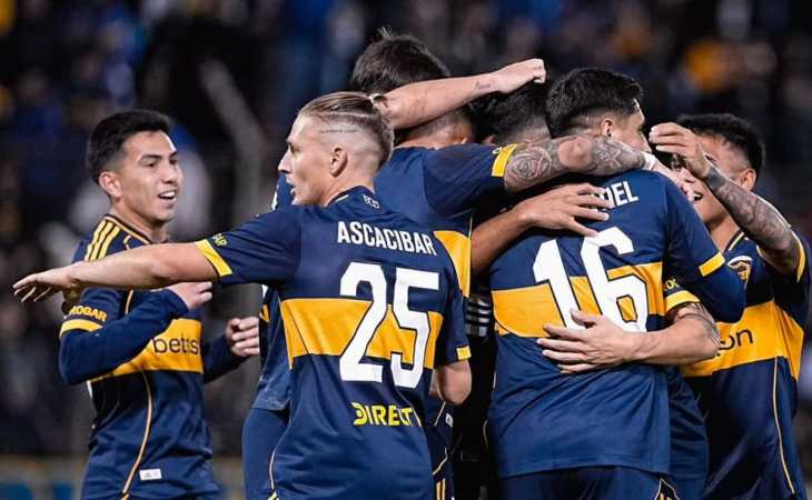 Arruabarrena probó a Leonel Flores en el amistoso y podría ser titular en Copa Argentina