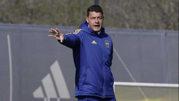 Battaglia definió el equipo de Boca para jugar con Vélez