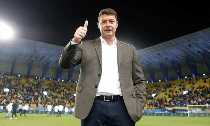 Battaglia está oficializado y va por tres centrales de jerarquía