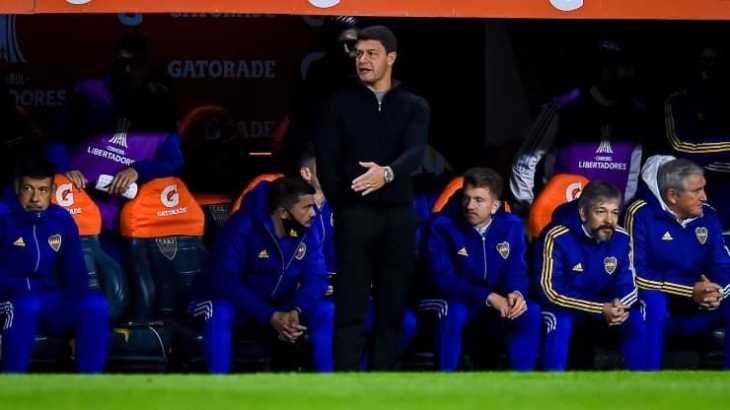 Battaglia se lo pidió a Riquelme: los puestos en los que Boca busca refuerzos