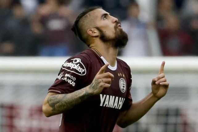 Boca, a la carga por el delantero del Benfica