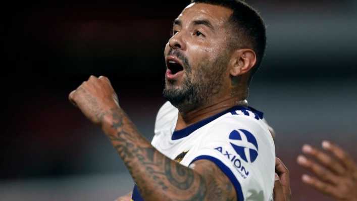 Boca ante Racing, ¿con Cardona por izquierda o por el medio?