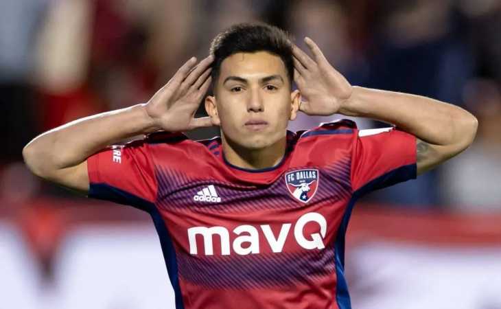 Boca inició negociaciones por Alan Velasco, un viejo deseo de Riquelme: los detalles