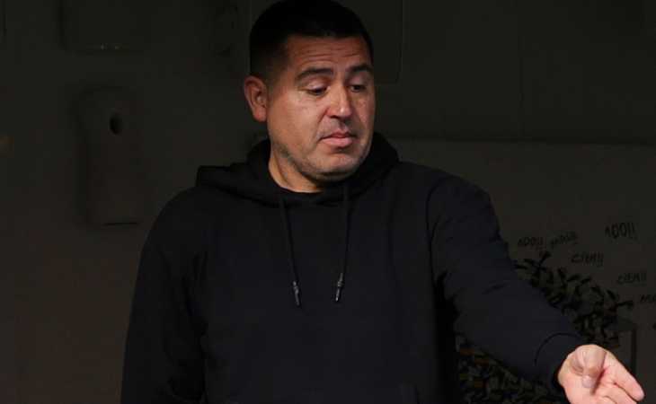 Boca no quiere “regalar” a nadie: la tajante postura de Juan Román Riquelme para este mercado