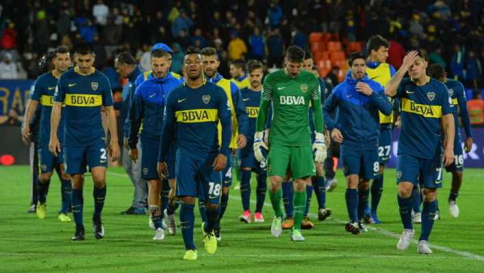 Boca no se permite un renuncio y tampoco se lo dejan pasar