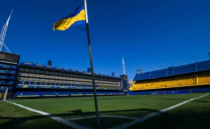 Boca puso en marcha el plan de resembrado en La Bombonera durante el parate