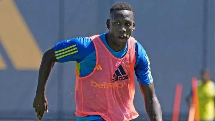 Boca rechazó una oferta por Advíncula desde Botafogo: el plan para que se quede