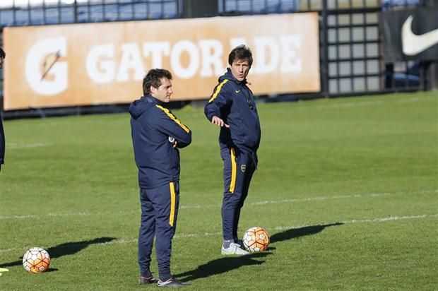 Boca se entrenó a la espera de refuerzos