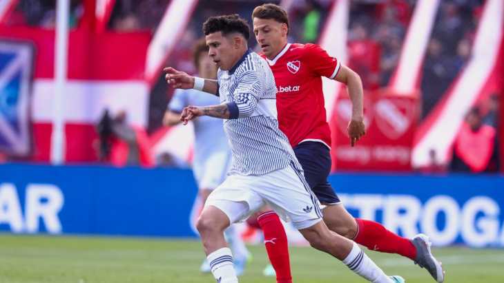 Boca venció a Independiente y quedó un punto arriba de Rosario Central en la tabla anual
