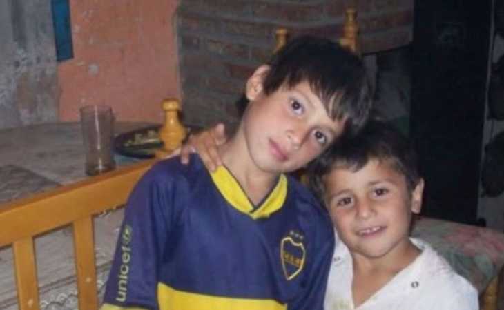 Brian Aguirre, un hincha de Boca más: un amigo subió una foto de chico con la camiseta