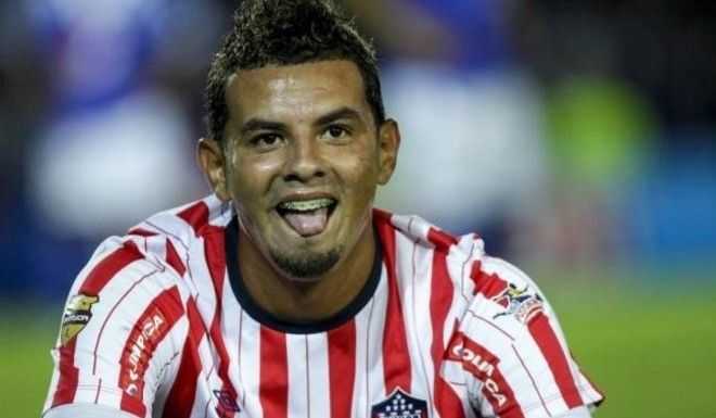 Cardona, un Junior