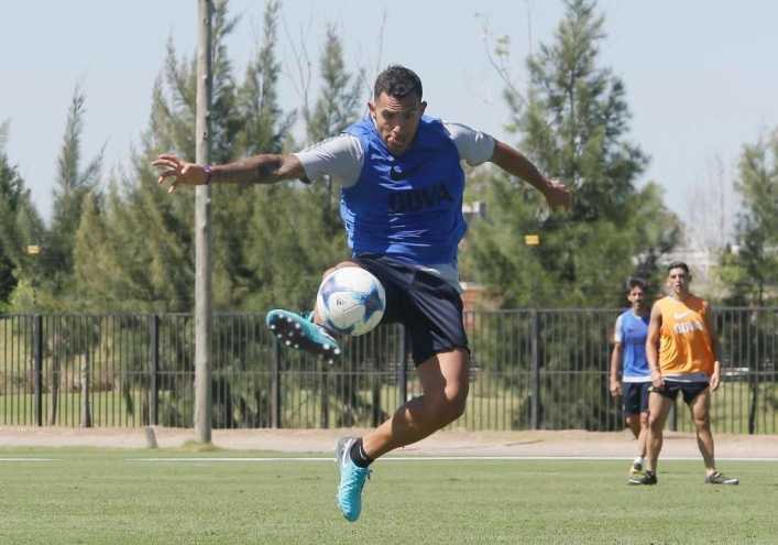Carlitos ahora pidió la pelota