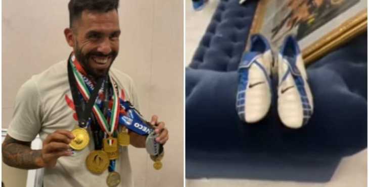 Carlos Tevez mostró su museo personal y contó la historia de los botines de la gallinita