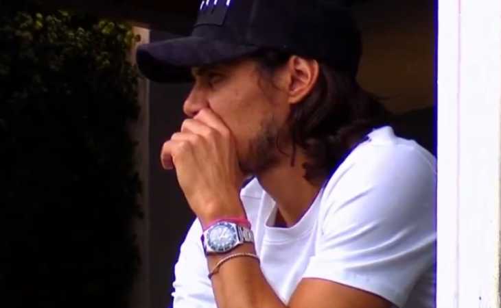 Cavani, en la mira: la imagen viral de dolor en el palco de La Bombonera y el nuevo tratamiento que hará