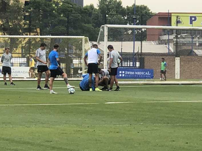 Choque y susto en el entrenamiento de Boca