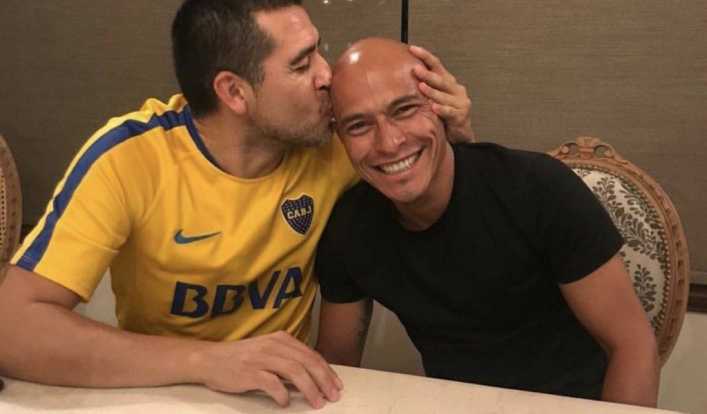 Clemente Rodríguez: Riquelme por dentro tiene felicidad