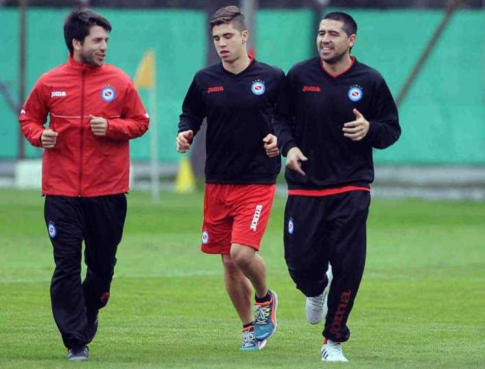 Riquelme comenzó a moverse