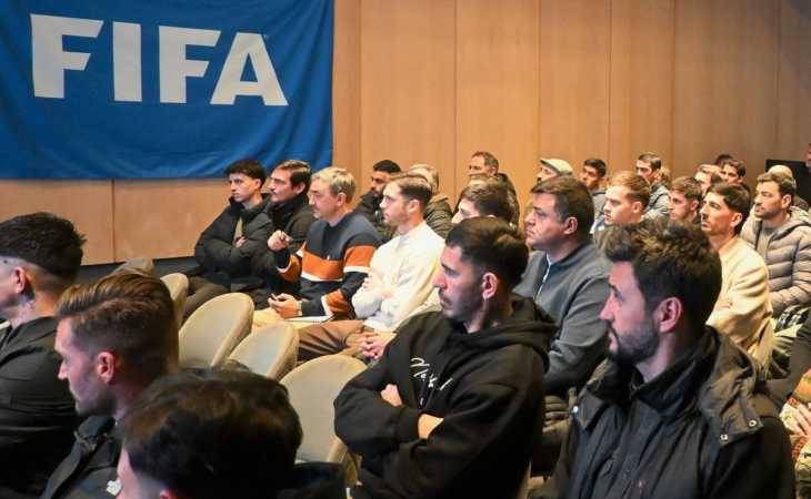 Con Boca presente, la AFA explicó las nuevas reglas FIFA que se aplicarán en el fútbol argentino