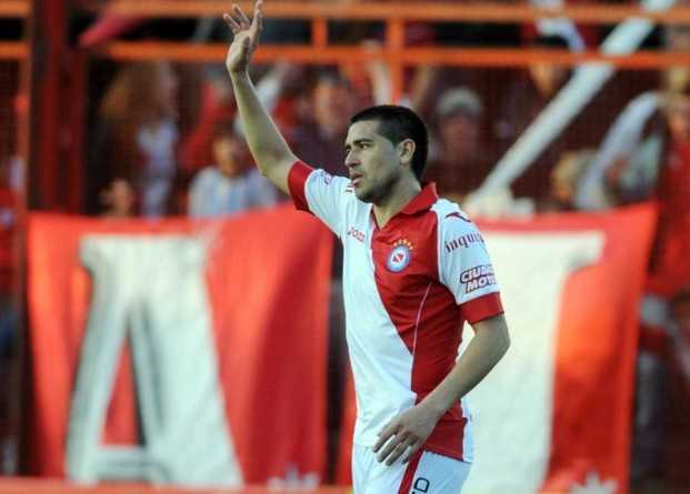 Con un gol y una asistenca de Juan Román Riquelme, Argentinos golea en el debut de Gorosito Con un gol y una asistenca de Juan Román Riquelme, Argentinos golea en el debut de Gorosito