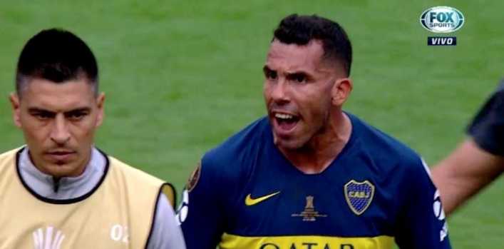 ¡Con la cabeza arriba, la c... de tu madre!